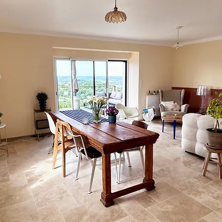 La-haut A Candaue Bed and breakfast Fichous-Riumayou