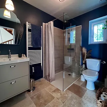 La-haut A Candaue Bed and Breakfast *