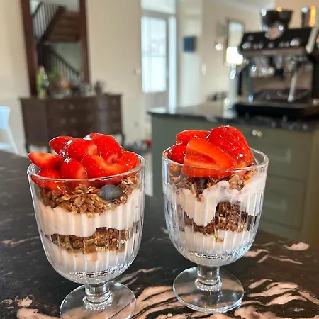 Bed and Breakfast La-haut A Candaue