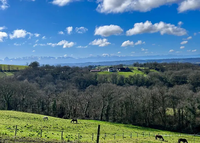 La-haut A Candaue B&B
